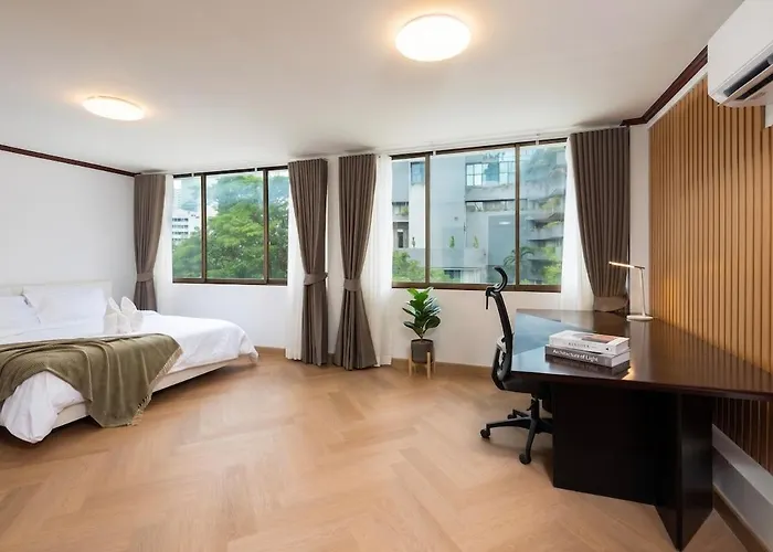 公寓 Luxury 3br 230sqm 5 Min To Bts Sukhumvit 26 曼谷